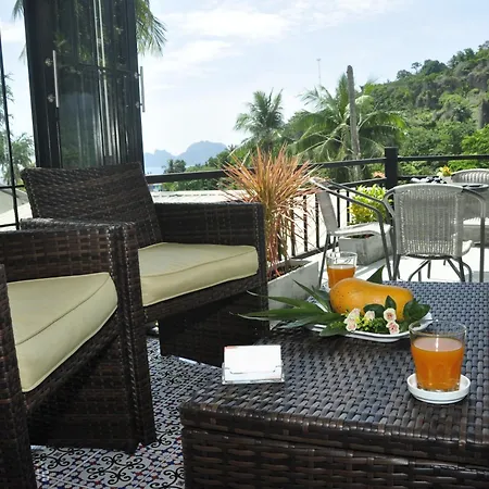 Papaya Phi Phi Resort